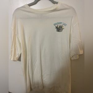 Men’s graphic tee. Size M